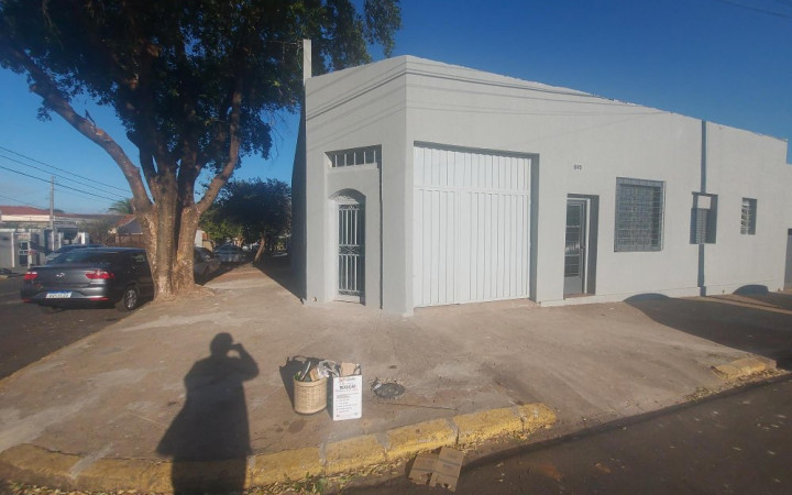 Salão - Aluguel bairro Vila São Paulo Salão